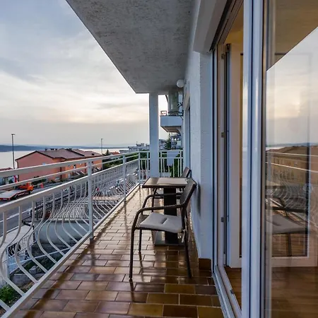 2 Bed Sleeps 6 - Free Parking Appartamento *