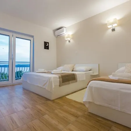 Kristijan - Two Bedrooms Apartmant 1 *