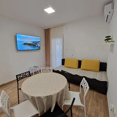 Apartment Kristijan - Two Bedrooms Apartmant 1 *