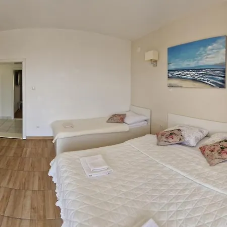 Kristijan - Two Bedrooms Apartmant 1 *